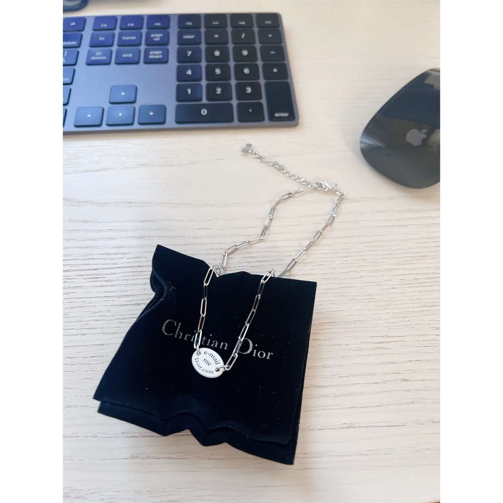 Dior “E-mail me” Necklace - Picture 3 of 9